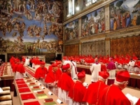 POČELA JE KONKLAVA: Čeka se bijeli dim iznad Sikstinske kapele