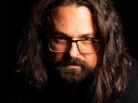 KNJIŽEVNIK ANDREJ NIKOLAIDIS: 'Velikosrpska ideologija mora biti zabranjena na isti način na koji je zabranjen nacizam!'