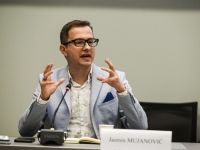 JASMIN MUJANOVIĆ OTKRIO ŠOKANTNE DETALJE SA KONFERENCIJE U DEJTONU: 'Tim skupom je potpuno dominirao HDZ. Grlić Radman je čak rekao da je...!'