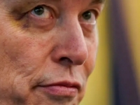 X OSOBA SE ZAIGRALA: Musk se pojavio na presici s modricom ispod oka, objasnio kako je nastala