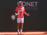 PROCURILA SNIMKA: Novak Đoković u bijesu napravio ispad pred kamerama -'Veze s mozgom nemate...'