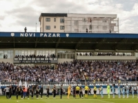 HULIGANIMA NIŠTA NIJE SVETO: Izviždali žrtve Ribnikara na utakmici u Novom Pazaru