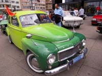 LJEPOTANI I NOSTALGIJA: Klasični i oldtimer automobili ukrasili ulice Sarajeva (FOTO)