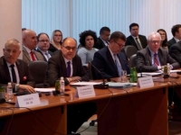 IMA LI IZLAZA IZ KRIZE: Opozicija iz RS, Trojka i HDZ pozvani na sastanak sa PIC-om