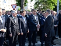 SAMO SU JOŠ NEDOSTAJALE SUZE RADOSNICE: Milanović i Plenković se rukovali, neki ljudi zapljeskali