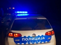 NAPALI MUŠKARCA ISPRED ULAZA U ZGRADU: U Banjaluci uhapšene dvije osobe...