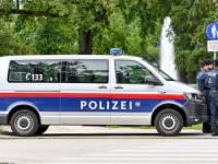 PIJAN UŠAO U RASKRSNICU: Penzioner iz BiH izazvao sudar u Austriji i završio u bolnici