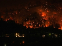 POSLJEDICE KLIMATSKIH PROMJENA: U svakoj regiji Kanade bukte požari, evakuacija građana širom zemlje...