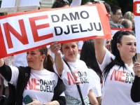 'SB' NA PROTESTIMA RADNIKA U SARAJEVU: 'Trguju s nama kao da smo roba, ne treba nam nikakva dnevnica od 100 KM nedjeljom!' (VIDEO, FOTO)