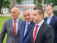 IGNORISANA HELEZOVA NAREDBA: Višković bez zadržavanja ušao u kasarnu Oružanih snaga BiH (VIDEO)