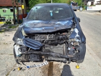 JOŠ JEDNA SAOBRAĆAJNA NESREĆA NA BH CESTAMA: Izgubio kontrolu nad vozilom pa se zapucao u porodičnu kuću, bio pod dejstvom alkohola...