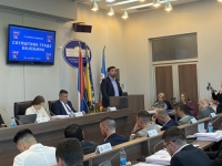 LJUBIŠA PETROVIĆ, VRLO DIREKTNO: 'Kada veliki vođa doživi svoj politički kraj, vi ćete i dalje živjeti u Bijeljini i zato dajte da...'