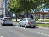 U SARAJEVSKOM NASELJU: Stariji muškarac preminuo dok je upravljao vozilom