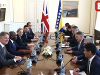 BRITANSKI AMBASADOR DAO DO ZNANJA: 'Stabilnost i euro-atlantski put BiH su prioriteti'