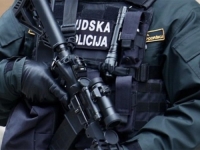 DETALJI DRAME NA SJEVEROISTOKU BiH: Upotrebom sredstava prinude, pripadnici sudske policije savladali su oba lica...