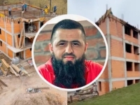 PEKAR IZ SANDŽAKA GRADI ZGRADU ZA SAMOHRANE MAJKE: Sad pokrenuo gradnju kuće i za komšiju pravoslavca (VIDEO)