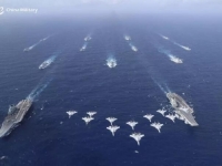 PORUKA AMERICI: Kina gradi nove molove za ratne brodove (FOTO)