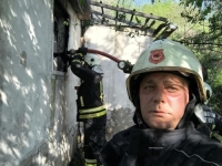 GORI VATRA: Dok su njihovi sugrađani uživali u prvomajskom roštilju, hrabri vatrogasci su se borili s...