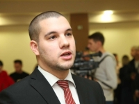 VUČINIĆ O IZETBEGOVIĆU, DODIKU I PRIJETNJAMA OPOZICIJI U RS: 'Vrana vrani oči ne vadi, Bakiru odgovara da se...'