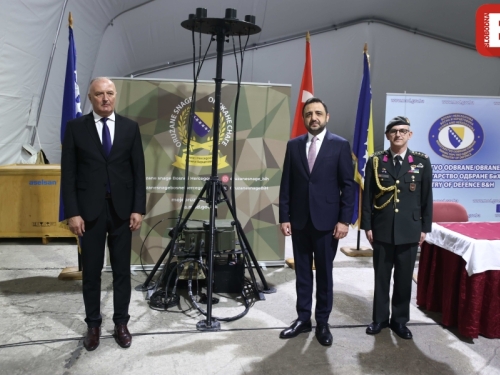 'SB' NA SVEČANOJ PRIMOPREDAJI: Turska donirala BiH savremeni antidron sistem Kangal (FOTO)
