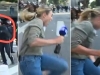 POLICAJAC POGODIO NOVINARKU GUMENIM METKOM: Dok je izvještavala sa lica mjesta o haosu...  (VIDEO)
