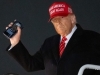 TRUMP POSTAO PREDMET SPRDNJE: Sve je počelo kada su ljudi zumirali ekran njegovog mobitela