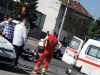 VOZAČICA MOTOCIKLA SUDARILA SE S VOZILOM HITNE POMOĆI: Teško povrijeđena prevezena je na KCUS