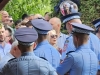 ALEKSANDRA PANDRUEVIĆ ZA 'SB' IZ TESLIĆA: 'Miličević je još uvijek taoc u kući, policija udarila Ljubišu Petrovića'  (FOTO, VIDEO)