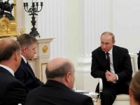 FICO PRITEKAO U POMOĆ PUTINU: 'Blokiraću sankcije Moskvi!'