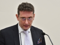 BAKAREC PREDVIĐA APOKALIPSU NA VIDOVDAN: Optužuje studente da planiraju 'etničko čišćenje' u Ćacilendu