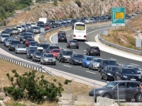 SAOBRAĆAJNA NESREĆA NA AUTOCESTI A1: Zabrana je prometa između čvorova Sveti Rok i Rovanjska na kolniku u smjeru...