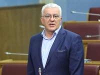 PREDSJEDNIK (SKUPŠTINE CRNE GORE) ISTI, SVE SU OSTALO NIJANSE: Opoziciona inicijativa za smjenu Andrije Mandića...