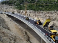 KREĆE GRADNJA BRZE CESTE KROZ BIH DUGE 60 KILOMETARA: Makarska 'na dlanu'