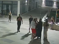 SVE JE OTIŠLO DOĐAVOLA: Nekoliko muškaraca i žena fizički nasrnulo na đakona Branislava Rajkovića u Trebinju (VIDEO)