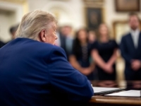 BIJELA KUĆA PRED VELIKOM ODLUKOM: Trump večeras saziva krizni sastanak o ratu Izraela i Irana