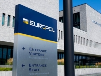 VELIKA AKCIJA EUROPOL-a: Terorističke skupine sve češće ciljaju maloljetnike, BiH učestvovala u suzbijanju opasne propagande