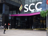 OGLASIO SE SCC: Vandali ponovo razbili reklamni pano?