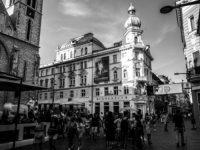 ŽIVO SVJEDOČANSTVO, PROSTOR EMPATIJE, ISTINE...: National Geographic Traveller predstavio Galeriju 11/07/95, ključno mjesto sjećanja na genocid u Srebrenici (FOTO)