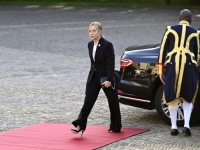 PREMIJERKA ITALIJE VJERNA SVOM STILU: Giorgia Meloni ima savršene hlače za moćno izdanje (FOTO)