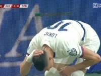 USIJANA ATMOSFERA U TIRANI: Domaći navijači izviždali himnu Srbije, Lukić pogođen u glavu (VIDEO)