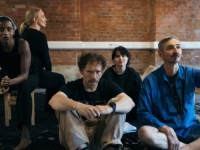 SJEĆANJE, KRIK, ODGOVORNOST: Uoči 11. jula premijera međunarodne predstave 'Cvjetovi Srebrenice' u...