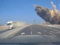 NEVJEROVATAN SNIMAK: Kamera u automobilu snimila trenutak udara iranske rakete u Izraelu (VIDEO)