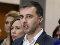 VLAST JE MALO 'NERVOZNA' Manojlović tvrdi da SNS planira razbijanje kutija na biračkim mjestima