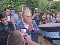 POLICIJA U TESLIĆU MLATILA SVE PO REDU: Aleksandra Pandurević otkrila koji je političar dobio najviše batina...