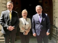 VAŽAN SUSRET U LONDONU: Komšić i Denis Bećirović razgovarali sa baronesom Arminkom Helić