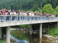 SPONTANO I TIHO: Učenici iz Olova oprostili se od tragično preminulog druga Irhada