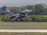 MINISTAR MALI NAJAVIO DA ĆE SE SRBIJA ZADUŽITI ZBOG NOVIH AVIONA IZ FRANCUSKE: A, možda neće ni biti na vlasti...