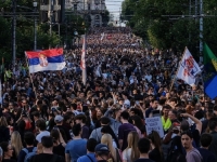 OVAKO JE ZVUČAO ZVUČNI TOP NA PROTESTU U BEOGRADU: Poslušajte, ali oprezno