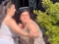 TUČNJAVA USRED SARAJEVA: Dvije žene i dva muškarca se fizički sukobili, ljudi oko njih šokirani (VIDEO)