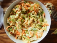 OVA SALATA JE SVE, SAMO NIJE DOSADNA: Zove se 'Coleslaw' i prepuna je svježih, živahnih okusa koji će razbuditi...